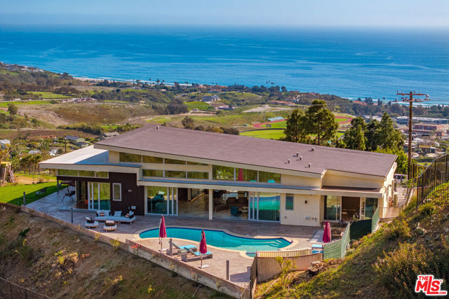 3 Bed Home for Sale in Malibu, California