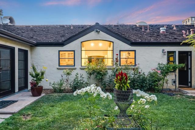 11510 Summit Wood Road, Los Altos Hills CA: https://media.crmls.org/mediaz/d3e31130-6d88-47a5-b3ee-08201af9510e.jpg