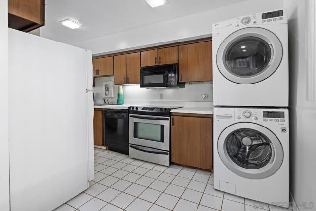 2600 TORRY PINES Rd, La Jolla CA: https://media.crmls.org/mediaz/d3e4bd4e-5fb4-473e-9c1b-1dcdb70a821a.jpg
