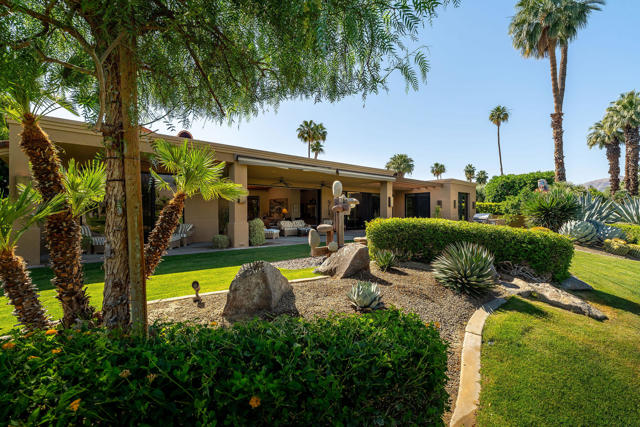 37551 Thompson Road, Rancho Mirage CA: https://media.crmls.org/mediaz/d3e5245c-65ee-4989-ac7a-bc4abdf6444a.jpg