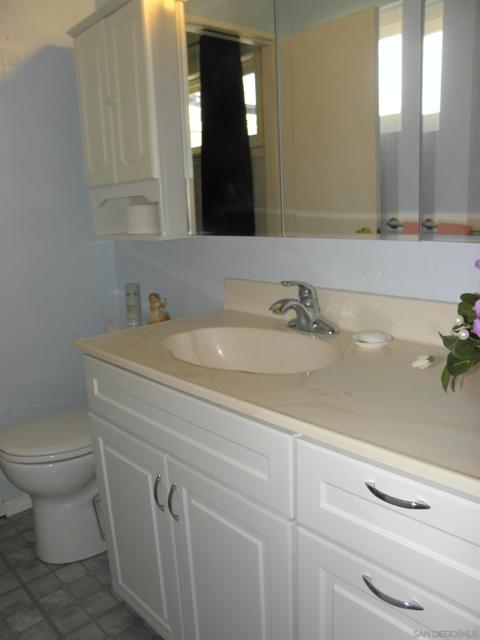 6707 Mineral Dr, San Diego CA: https://media.crmls.org/mediaz/d3e65513-c918-4646-88b6-c8552cf96e37.jpg