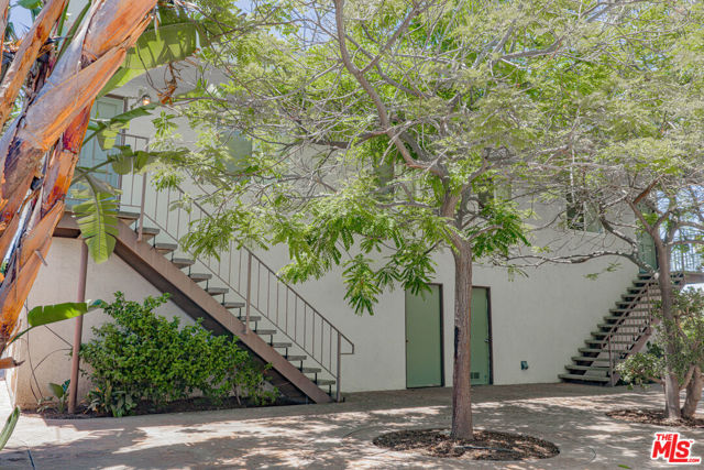 1917 Colonia Place photo 6