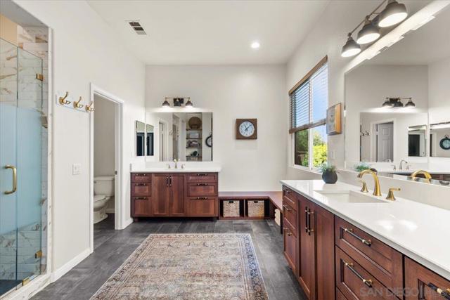 3180 Ridgeline Place, Escondido CA: https://media.crmls.org/mediaz/d3e728d7-6b77-4a38-a5bf-fed60f9fe430.jpg