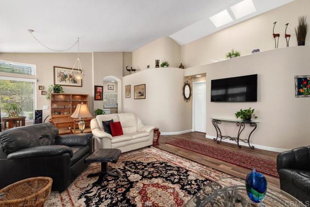 4964 Poseidon Way, Oceanside CA: https://media.crmls.org/mediaz/d3e73832-8988-4d2c-9612-4653cad9c7cf.jpg