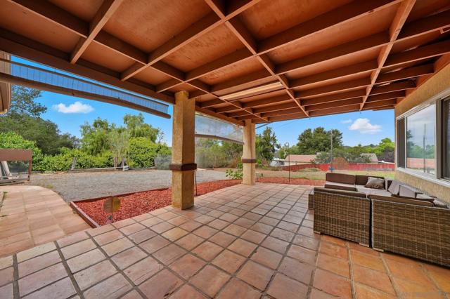 321 North Lane, El Cajon CA: https://media.crmls.org/mediaz/d3e761cd-0d3c-43dc-8052-6e2cdc7877f6.jpg