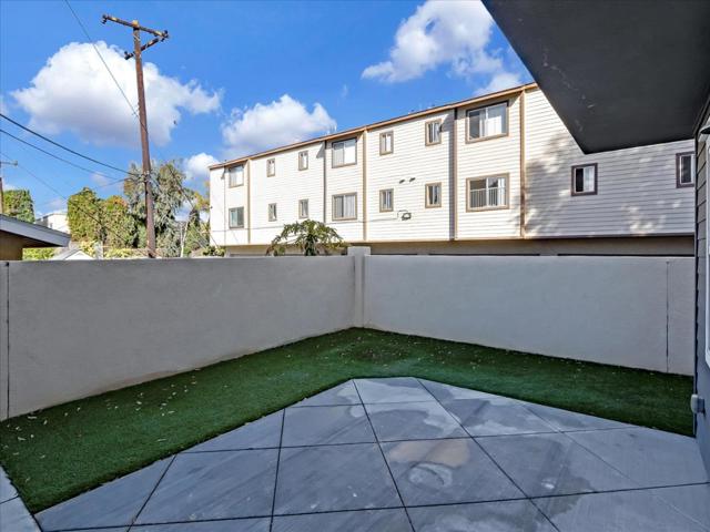 1452 N Harbor Boulevard, Santa Ana CA: https://media.crmls.org/mediaz/d3e8f198-8030-4e01-86e1-91ad70b39ffe.jpg