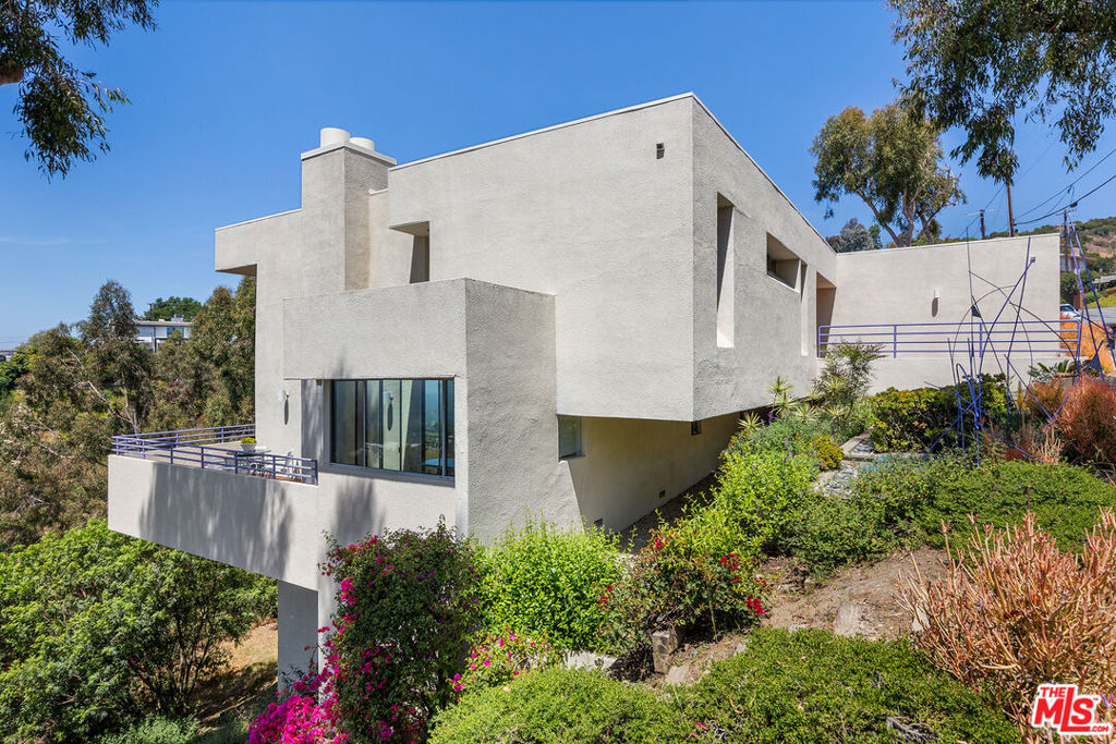 12268 Canna Road