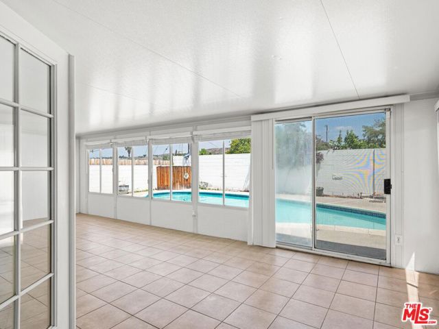18717 Kimbrough Street, Canyon Country CA: https://media.crmls.org/mediaz/d3e94ee8-d3db-4710-8d18-e0673b345e83.jpg