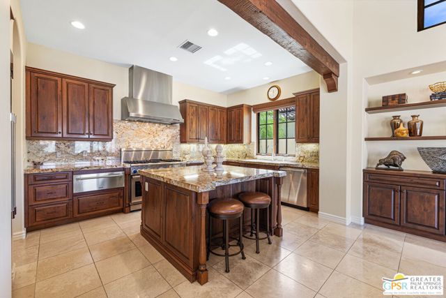 25 Santa Rosa Mountain Lane, Rancho Mirage, CA 92270