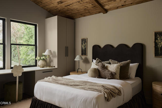 Detail Gallery Image 29 of 44 For 12406 La Maida St, Los Angeles,  CA 91607 - 3 Beds | 2 Baths