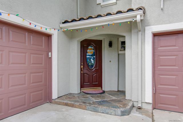 10394 Valley Waters Dr, Spring Valley CA: https://media.crmls.org/mediaz/d3eb3b2f-2231-49ba-9e2b-43522b80180b.jpg