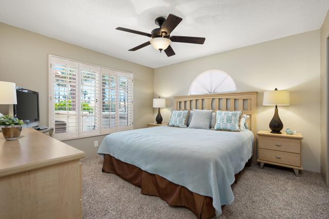 340 Vista Royale Drive, Palm Desert CA: https://media.crmls.org/mediaz/d3ebf8cf-0a16-4e30-9b19-c592098d9feb.jpg