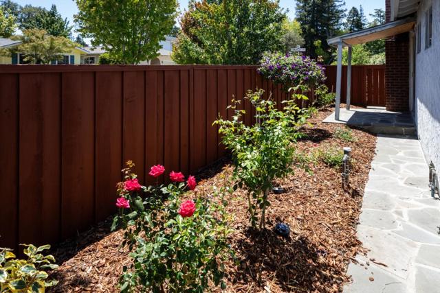 3857 Timlott Court, Palo Alto CA: https://media.crmls.org/mediaz/d3ec875f-7e75-4e96-928c-2b958f501897.jpg