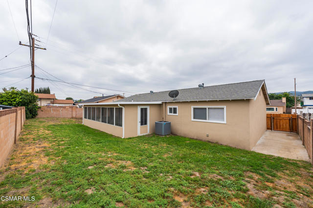 1477 Dinsmore Street, Simi Valley CA: https://media.crmls.org/mediaz/d3ecb394-9f2a-43b5-a53e-3185e60667d7.jpg