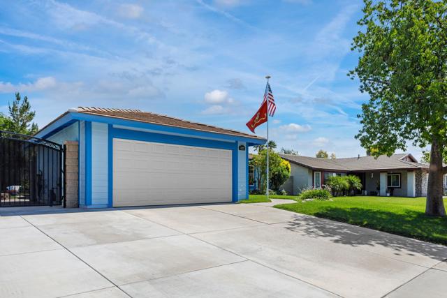 1548 Teton St Street, San Bernardino CA: https://media.crmls.org/mediaz/d3ed36d0-a4c2-44bc-a99b-7ef3fa727192.jpg