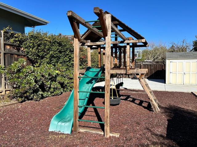 Image 30 of 35 For 21060 Tulita Court