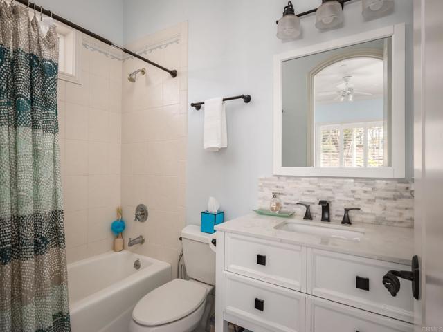 30419 Canyon Estates Road, Vista CA: https://media.crmls.org/mediaz/d3ef15e7-8aa8-45a8-868d-ed07d9894cf5.jpg