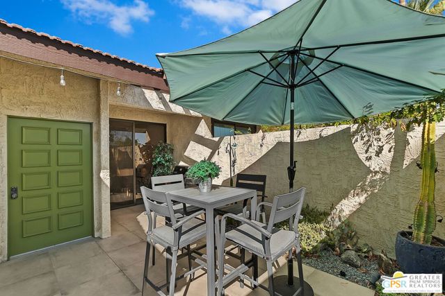 1475 E Amado Road, Palm Springs CA: https://media.crmls.org/mediaz/d3ef1738-9667-43e2-8abc-db5987ed9753.jpg