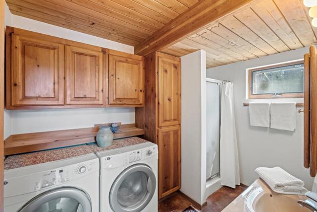994 Laurel Grove Drive, Soquel CA: https://media.crmls.org/mediaz/d3f068d0-40a2-4bfe-8752-c003aa1f7f6d.jpg