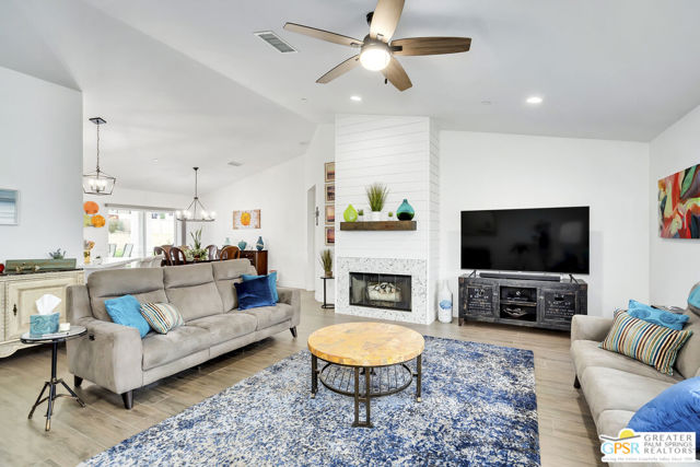 57745 San Tropeze Drive, Yucca Valley CA: https://media.crmls.org/mediaz/d3f1423d-4910-488c-8e68-400f45f91811.jpg