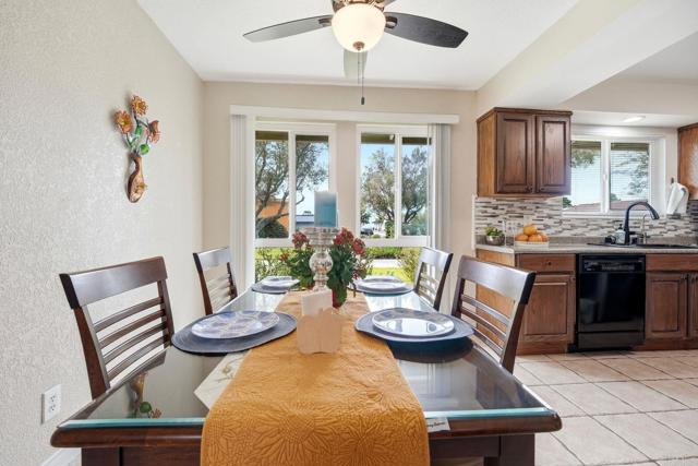 Detail Gallery Image 6 of 44 For 3655 Vista Campana #9,  Oceanside,  CA 92057 - 2 Beds | 2 Baths