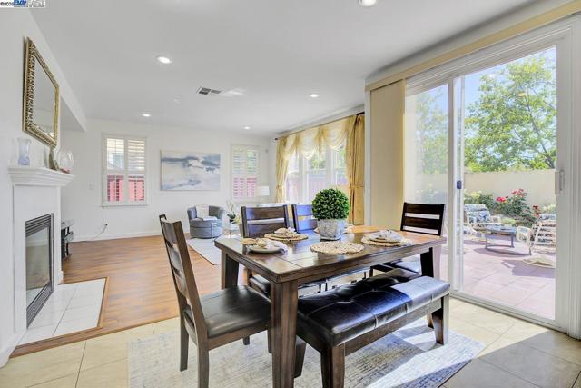 200 ARDEN CT, San Ramon CA: https://media.crmls.org/mediaz/d3f2db77-1b57-4961-a25c-67b458f7c0ce.jpg