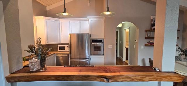 101 Endlich Drive, Santa Cruz CA: https://media.crmls.org/mediaz/d3f3b00f-ee92-483e-a01c-b9b31fe0e46e.jpg