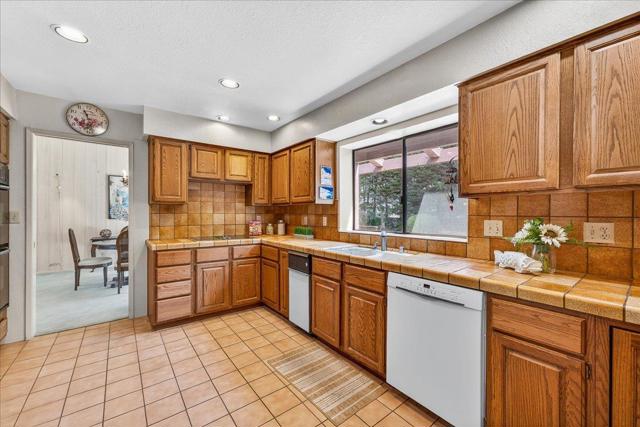 3037 Strawberry Hill Road, Pebble Beach CA: https://media.crmls.org/mediaz/d3f3e1f3-3eb4-4327-96ed-36bee9db8ea9.jpg