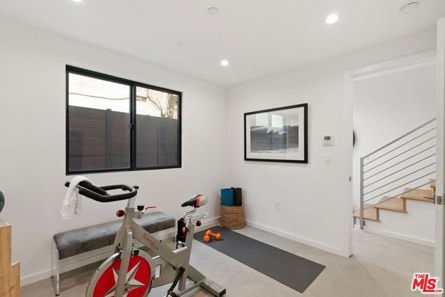 3807 S Verona Court, Los Angeles CA: https://media.crmls.org/mediaz/d3f443d2-0b4d-42a1-934f-e71159855b6a.jpg