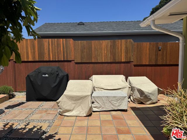 11533 National Boulevard, Los Angeles CA: https://media.crmls.org/mediaz/d3f4d9b1-e964-429a-a81f-43eba96cf32c.jpg