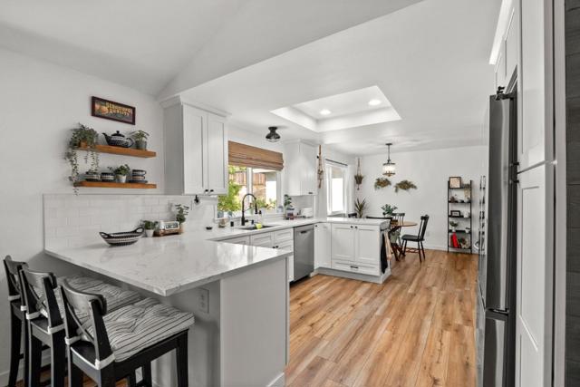 1 Malibu Court, Clayton CA: https://media.crmls.org/mediaz/d3f57c83-deb2-4d69-b856-9b7f3ed7f89a.jpg