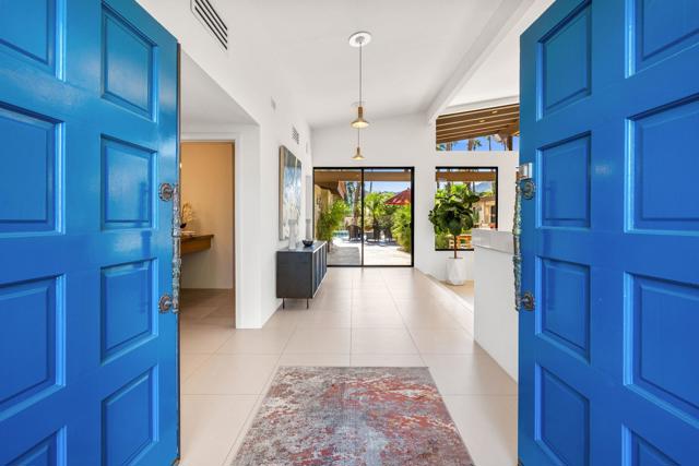 73717 Agave Lane, Palm Desert CA: https://media.crmls.org/mediaz/d3f5ba32-4a21-4f3d-becd-1d30b66b2b6d.jpg