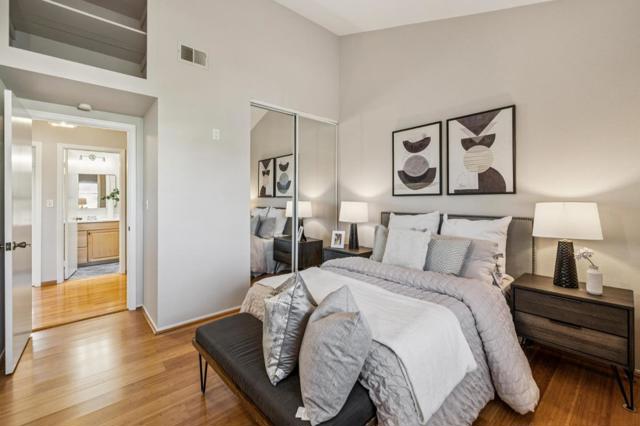 146 Albacore Lane, Foster City CA: https://media.crmls.org/mediaz/d3f5c990-19f1-446a-b189-41948335e166.jpg