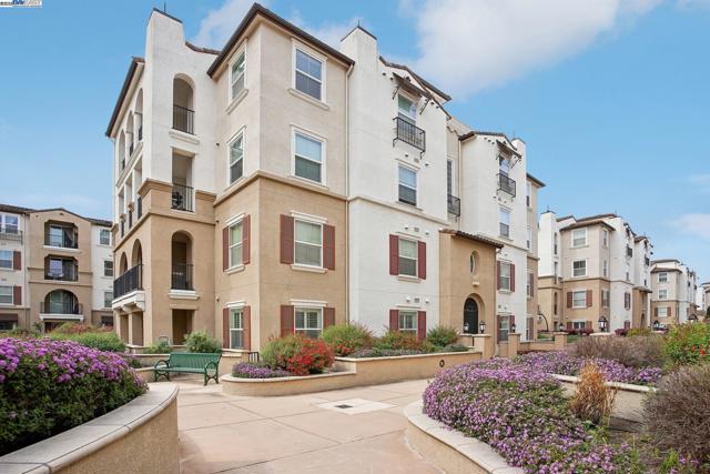 3245 Dublin Blvd, Dublin CA: https://media.crmls.org/mediaz/d3f6d110-0322-42a3-a441-6aebe89cbef7.jpg
