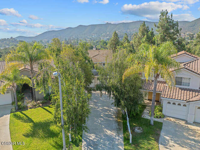 1636 Meadowglen Court, Newbury Park CA: https://media.crmls.org/mediaz/d3f70185-b103-49e5-9255-450296e6c356.jpg