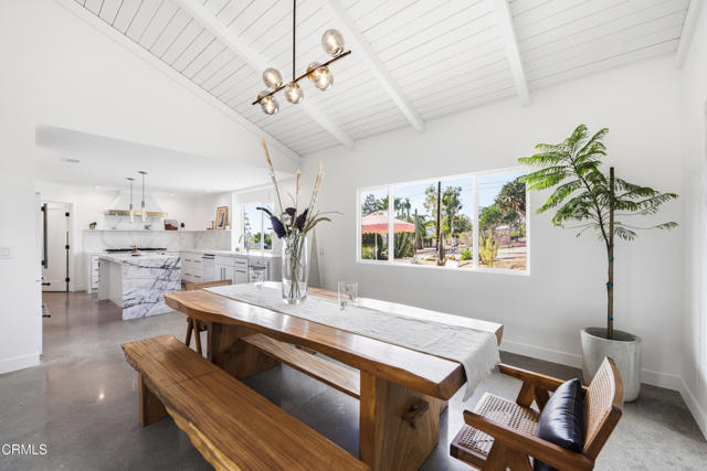 34 Vientos Road, Camarillo CA: https://media.crmls.org/mediaz/d3f7a2bd-7435-4105-b5c0-e464675e38a3.jpg