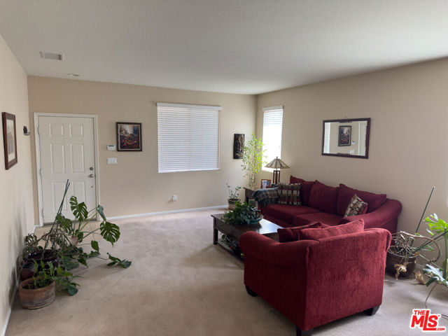 6234 W Avenue J11, Lancaster CA: https://media.crmls.org/mediaz/d3f7d37b-ed0a-4aac-bcca-33ba700b65a4.jpg