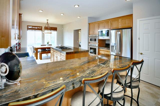 11580 Wannacut Pl, San Diego CA: https://media.crmls.org/mediaz/d3fa00ae-76b5-4dc3-bd41-e3892ce86e27.jpg