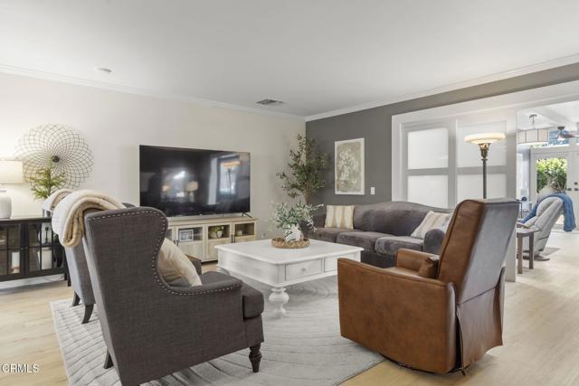 122 Taft Avenue, Ventura CA: https://media.crmls.org/mediaz/d3fa2b0e-6a86-4854-8426-3aa76881a64f.jpg