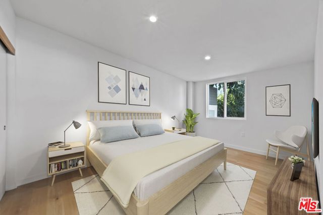 2214 1/2 Echo Park Avenue, Los Angeles CA: https://media.crmls.org/mediaz/d3fa610a-ea4d-4d35-b134-e85497e954c1.jpg