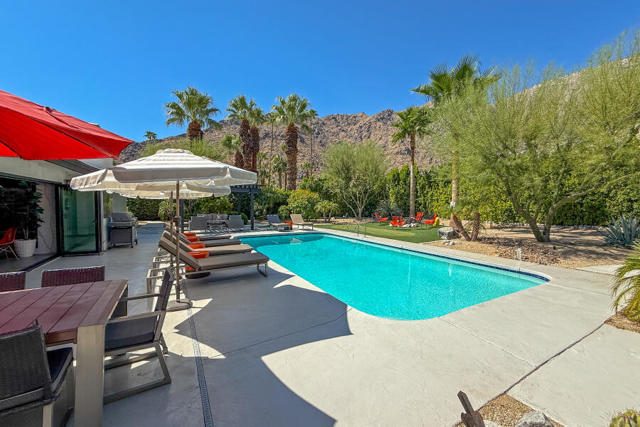 783 N Rose Avenue, Palm Springs CA: https://media.crmls.org/mediaz/d3fb0ba1-55e6-4375-b670-3513ee0cf336.jpg