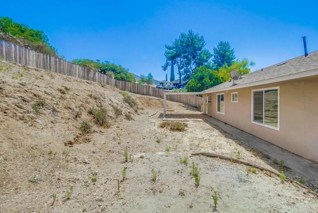 Image 46 of 72 For 631 Rosalie Way