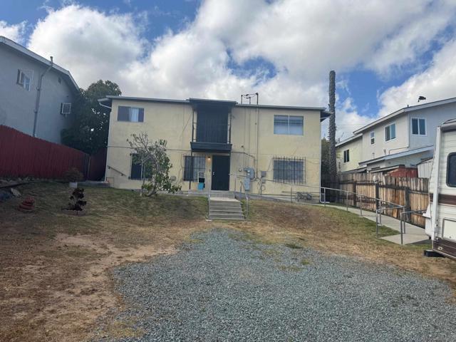 3769 Z St, San Diego CA: https://media.crmls.org/mediaz/d3fb3082-adc5-4714-80c4-2cc2759de1f9.jpg
