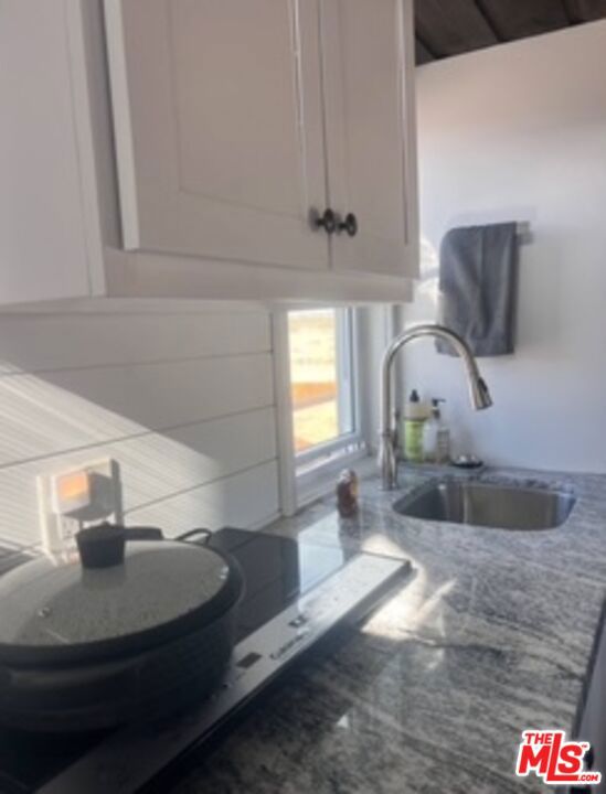 5840 White Feather Road, Joshua Tree CA: https://media.crmls.org/mediaz/d3fbf905-8ecb-4e6c-af8b-1ed253557989.jpg