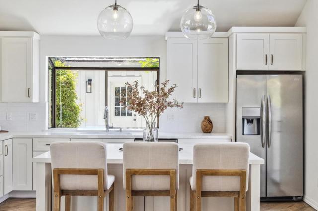 9504 Alder Court, Carmel CA: https://media.crmls.org/mediaz/d3fea2f6-51a9-4a60-bd63-b1463413126a.jpg