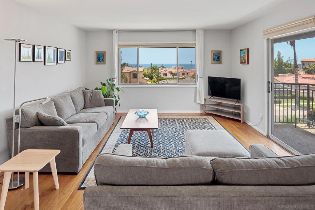 5353 La Jolla Blvd - photo 9