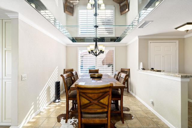 36 Maximo Way, Palm Desert CA: https://media.crmls.org/mediaz/d4047463-f1ee-4cf6-b7e2-d3d46782c99c.jpg
