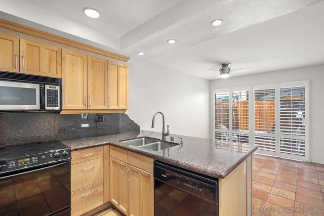 Image 8 of 34 For 9833 Rimpark Way