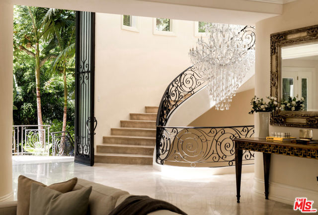 1350 Benedict Canyon Drive, Beverly Hills CA: https://media.crmls.org/mediaz/d404a1d6-c072-4651-953f-ac068894ed62.jpg