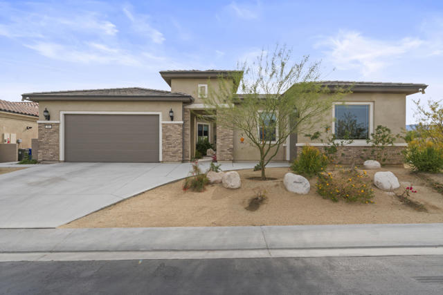 80 Zinfandel, Rancho Mirage CA: https://media.crmls.org/mediaz/d404cb4e-62cd-47ac-94cb-9e3d669d2597.jpg